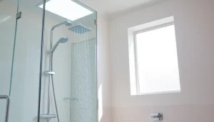 Améliorez votre salle de bains avec les designs de sunny showers france pour une élégance moderne.